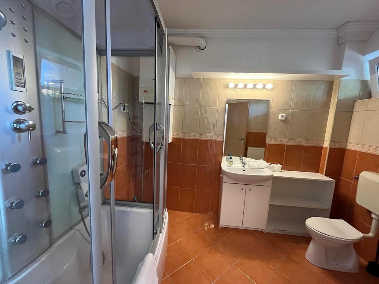 Y Apartman Balatonlelle Exterior foto